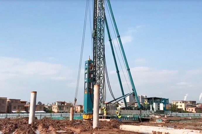 Instalación profesional de cimientos de pilotes por Sunzo