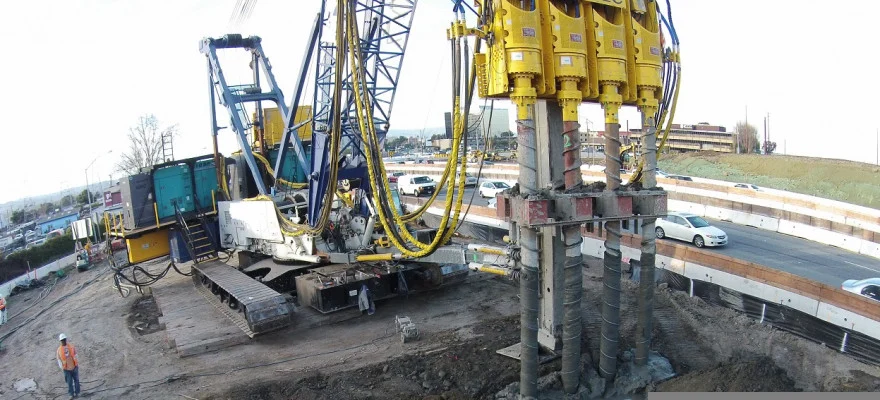 Dynamic compaction equipment in action